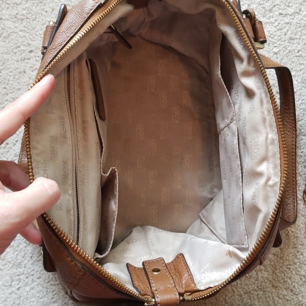 Michael Kors Purse - Picture 7 of 8
